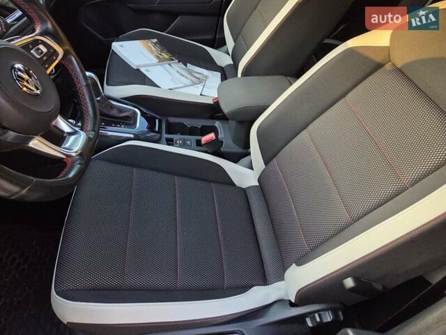 Сірий Фольксваген Ті-Рок, об'ємом двигуна 1.5 л та пробігом 32 тис. км за 21600 $, фото 4 на Automoto.ua