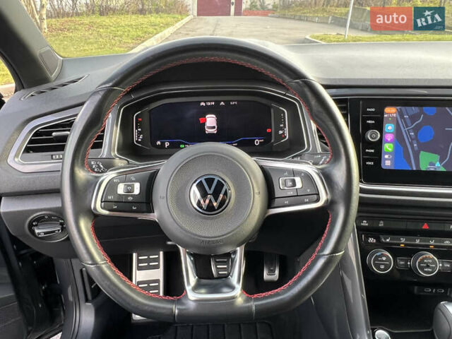 Серый Фольксваген Ти-Рок, объемом двигателя 1.5 л и пробегом 49 тыс. км за 23700 $, фото 12 на Automoto.ua