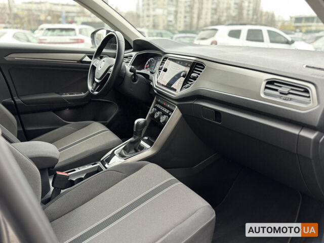 Сірий Фольксваген Ті-Рок, об'ємом двигуна 1.5 л та пробігом 89 тис. км за 23200 $, фото 10 на Automoto.ua