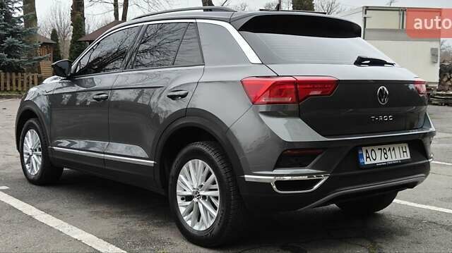 Серый Фольксваген Ти-Рок, объемом двигателя 1.5 л и пробегом 49 тыс. км за 22400 $, фото 9 на Automoto.ua