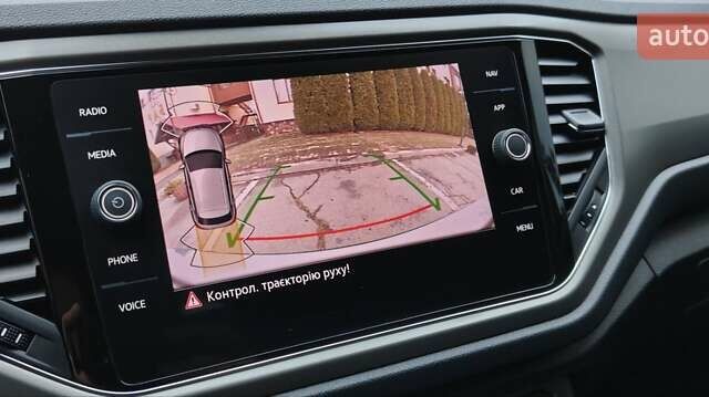 Серый Фольксваген Ти-Рок, объемом двигателя 1.5 л и пробегом 49 тыс. км за 22400 $, фото 41 на Automoto.ua