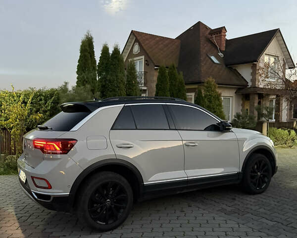 Сірий Фольксваген Ті-Рок, об'ємом двигуна 1.5 л та пробігом 31 тис. км за 29000 $, фото 5 на Automoto.ua