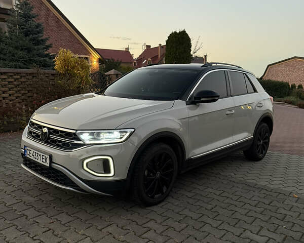 Сірий Фольксваген Ті-Рок, об'ємом двигуна 1.5 л та пробігом 31 тис. км за 29000 $, фото 3 на Automoto.ua