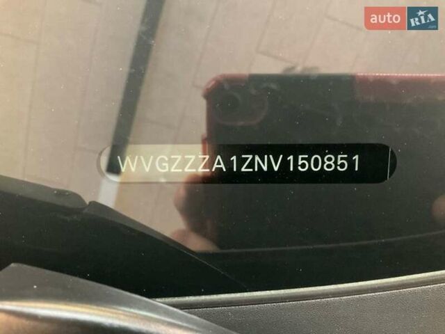 Серый Фольксваген Ти-Рок, объемом двигателя 2 л и пробегом 170 тыс. км за 21999 $, фото 4 на Automoto.ua