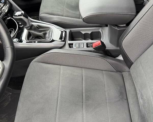 Серый Фольксваген Ти-Рок, объемом двигателя 1.5 л и пробегом 24 тыс. км за 29500 $, фото 19 на Automoto.ua