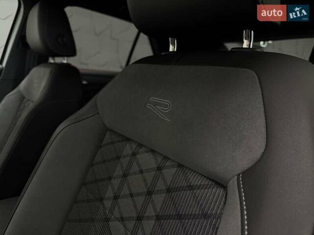 Серый Фольксваген Ти-Рок, объемом двигателя 1.4 л и пробегом 11 тыс. км за 32500 $, фото 41 на Automoto.ua