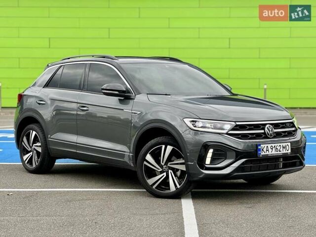 Серый Фольксваген Ти-Рок, объемом двигателя 1.4 л и пробегом 7 тыс. км за 33900 $, фото 15 на Automoto.ua