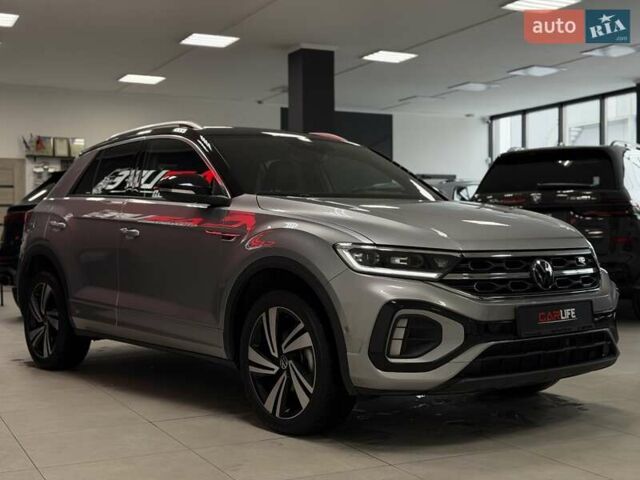 Серый Фольксваген Ти-Рок, объемом двигателя 1.4 л и пробегом 11 тыс. км за 32500 $, фото 11 на Automoto.ua