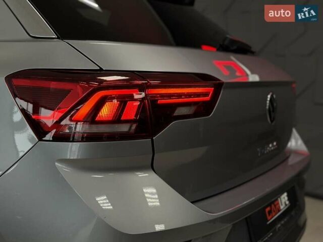 Серый Фольксваген Ти-Рок, объемом двигателя 1.4 л и пробегом 11 тыс. км за 32500 $, фото 28 на Automoto.ua