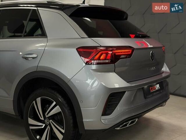 Серый Фольксваген Ти-Рок, объемом двигателя 1.4 л и пробегом 11 тыс. км за 32500 $, фото 26 на Automoto.ua