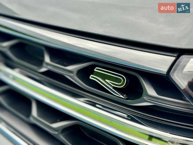 Серый Фольксваген Ти-Рок, объемом двигателя 1.4 л и пробегом 7 тыс. км за 33900 $, фото 28 на Automoto.ua