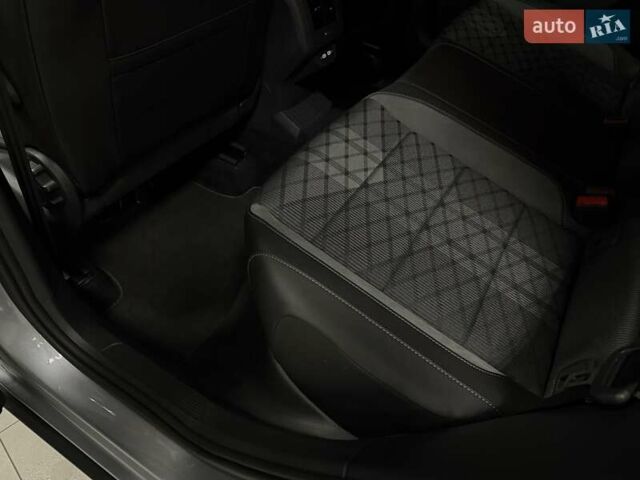 Серый Фольксваген Ти-Рок, объемом двигателя 1.4 л и пробегом 11 тыс. км за 32500 $, фото 46 на Automoto.ua