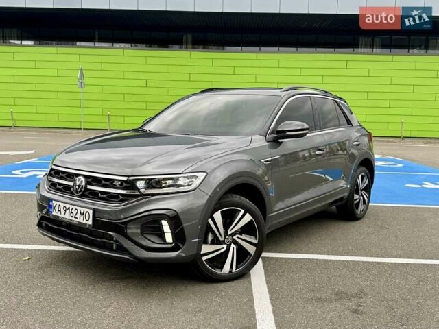 Серый Фольксваген Ти-Рок, объемом двигателя 1.4 л и пробегом 7 тыс. км за 33900 $, фото 1 на Automoto.ua