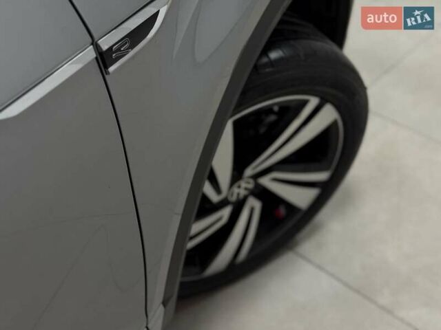 Серый Фольксваген Ти-Рок, объемом двигателя 1.4 л и пробегом 11 тыс. км за 32500 $, фото 7 на Automoto.ua