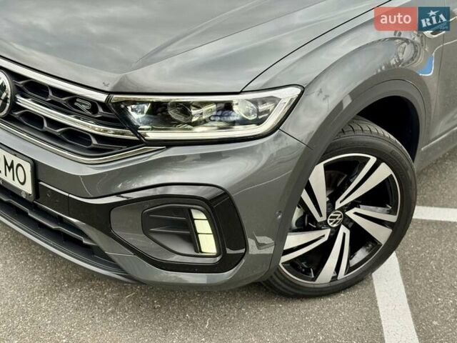 Серый Фольксваген Ти-Рок, объемом двигателя 1.4 л и пробегом 7 тыс. км за 33900 $, фото 4 на Automoto.ua