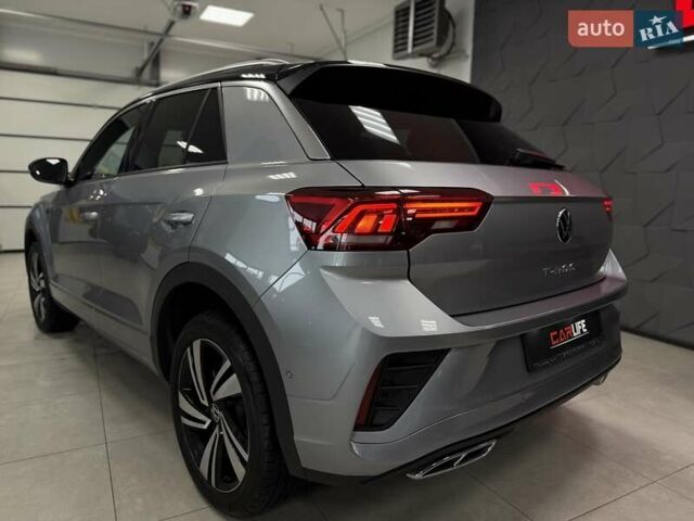 Серый Фольксваген Ти-Рок, объемом двигателя 1.4 л и пробегом 11 тыс. км за 32500 $, фото 31 на Automoto.ua