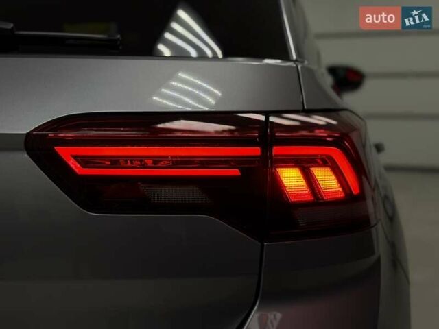 Серый Фольксваген Ти-Рок, объемом двигателя 1.4 л и пробегом 11 тыс. км за 32500 $, фото 23 на Automoto.ua