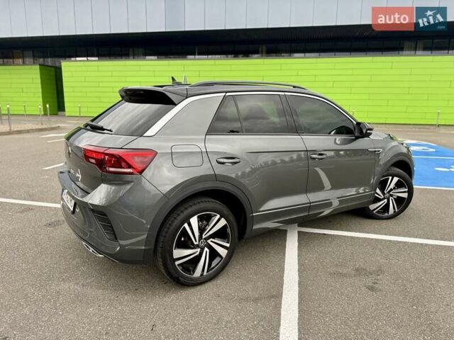 Серый Фольксваген Ти-Рок, объемом двигателя 1.4 л и пробегом 7 тыс. км за 33900 $, фото 17 на Automoto.ua