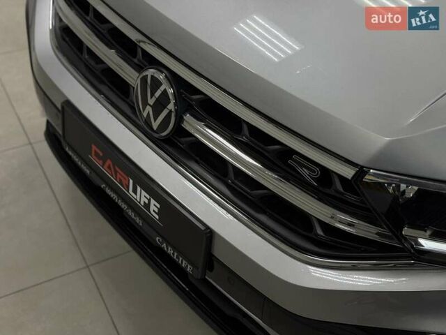 Серый Фольксваген Ти-Рок, объемом двигателя 1.4 л и пробегом 11 тыс. км за 32500 $, фото 5 на Automoto.ua