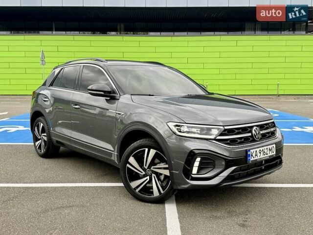 Серый Фольксваген Ти-Рок, объемом двигателя 1.4 л и пробегом 7 тыс. км за 33900 $, фото 7 на Automoto.ua