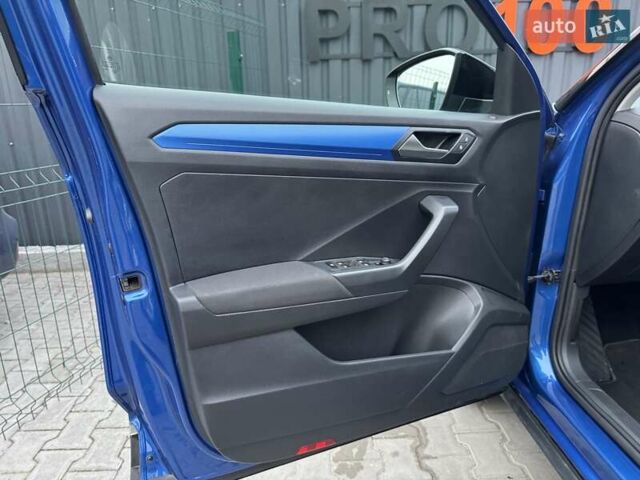 Синий Фольксваген Ти-Рок, объемом двигателя 1.5 л и пробегом 96 тыс. км за 18400 $, фото 15 на Automoto.ua