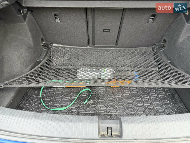 Синий Фольксваген Ти-Рок, объемом двигателя 1.5 л и пробегом 58 тыс. км за 19999 $, фото 11 на Automoto.ua