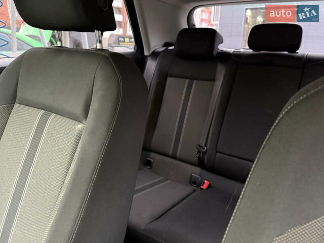 Синий Фольксваген Ти-Рок, объемом двигателя 1.5 л и пробегом 58 тыс. км за 19999 $, фото 7 на Automoto.ua