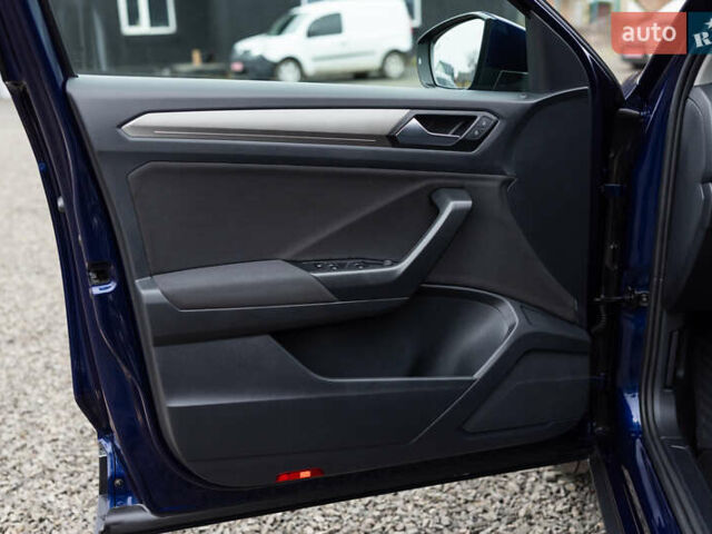 Синій Фольксваген Ті-Рок, об'ємом двигуна 1.97 л та пробігом 211 тис. км за 23700 $, фото 34 на Automoto.ua