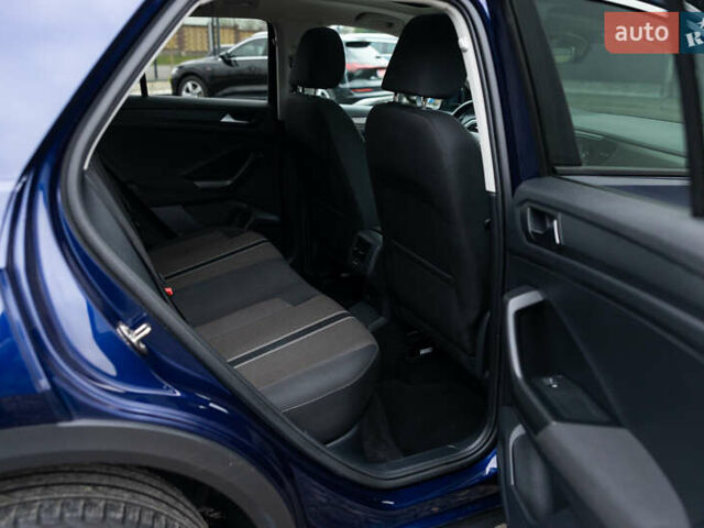 Синій Фольксваген Ті-Рок, об'ємом двигуна 1.97 л та пробігом 211 тис. км за 23700 $, фото 40 на Automoto.ua