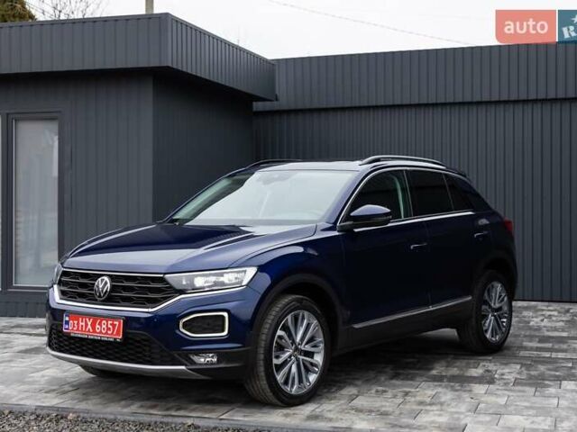 Синій Фольксваген Ті-Рок, об'ємом двигуна 1.97 л та пробігом 211 тис. км за 23700 $, фото 1 на Automoto.ua