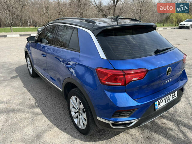 Синий Фольксваген Ти-Рок, объемом двигателя 1.5 л и пробегом 58 тыс. км за 24350 $, фото 1 на Automoto.ua