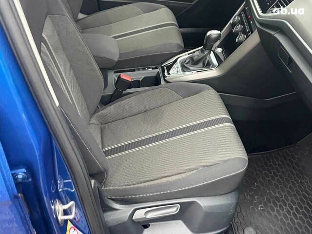 Синий Фольксваген Ти-Рок, объемом двигателя 1.5 л и пробегом 120 тыс. км за 21490 $, фото 20 на Automoto.ua