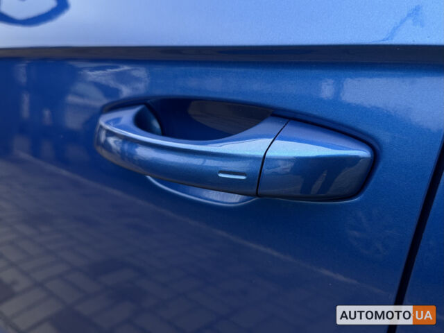 Синий Фольксваген Ти-Рок, объемом двигателя 1.5 л и пробегом 96 тыс. км за 23300 $, фото 34 на Automoto.ua