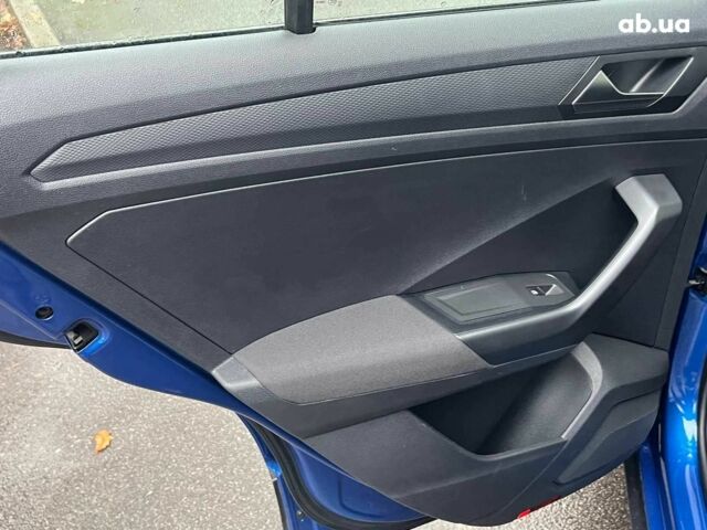 Синий Фольксваген Ти-Рок, объемом двигателя 1.5 л и пробегом 120 тыс. км за 21490 $, фото 24 на Automoto.ua