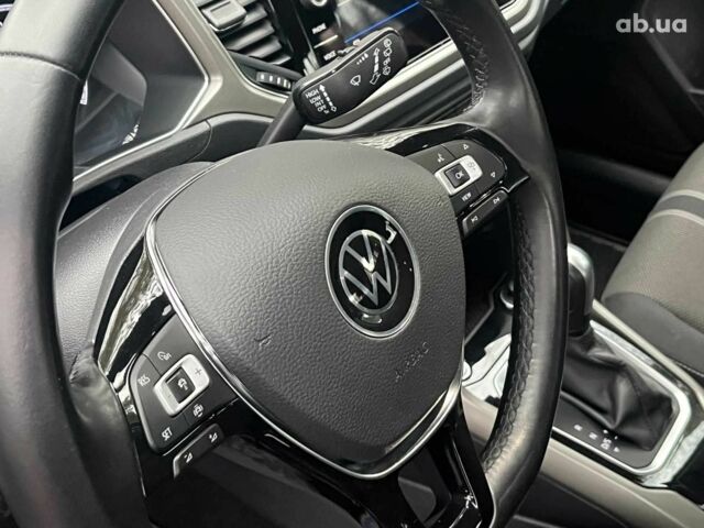 Синий Фольксваген Ти-Рок, объемом двигателя 1.5 л и пробегом 120 тыс. км за 21490 $, фото 29 на Automoto.ua