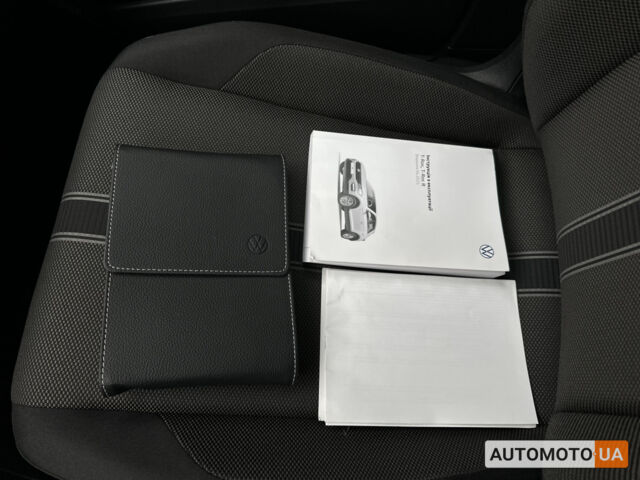 Синий Фольксваген Ти-Рок, объемом двигателя 1.5 л и пробегом 96 тыс. км за 23300 $, фото 33 на Automoto.ua