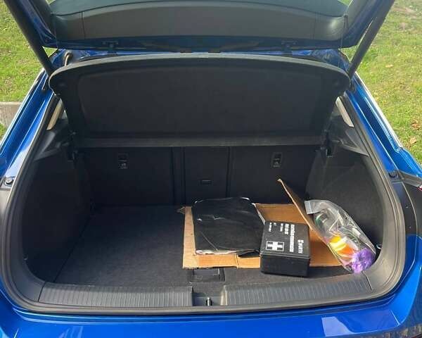 Фольксваген Ти-Рок 2021 в Киеве на Automoto.ua Синий Фольксваген Ти-Рок, объемом двигателя 1.5 л и пробегом 120 тыс. км за 22500 $, фото 8 на Automoto.ua