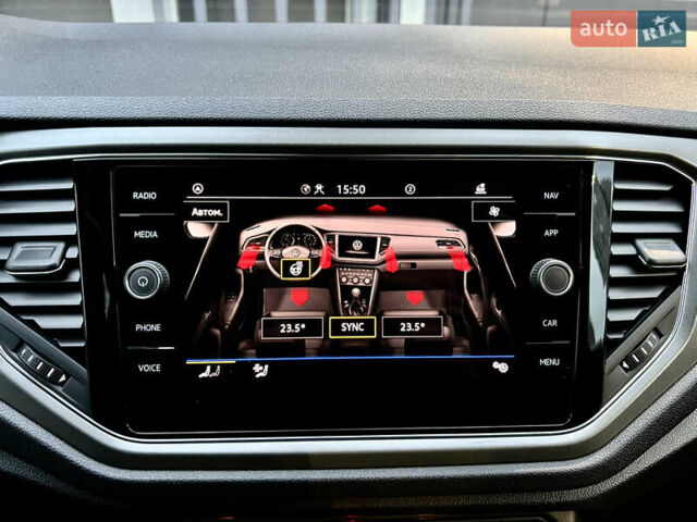 Синий Фольксваген Ти-Рок, объемом двигателя 1.5 л и пробегом 39 тыс. км за 23500 $, фото 26 на Automoto.ua