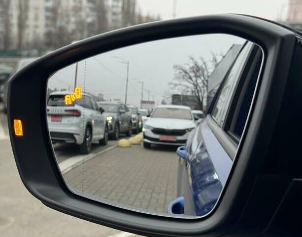 Синий Фольксваген Ти-Рок, объемом двигателя 1.5 л и пробегом 76 тыс. км за 23950 $, фото 25 на Automoto.ua