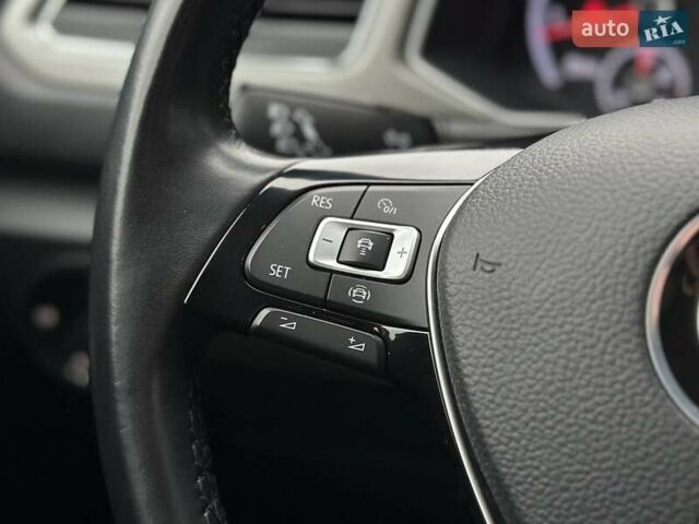 Синий Фольксваген Ти-Рок, объемом двигателя 1.5 л и пробегом 96 тыс. км за 23300 $, фото 19 на Automoto.ua