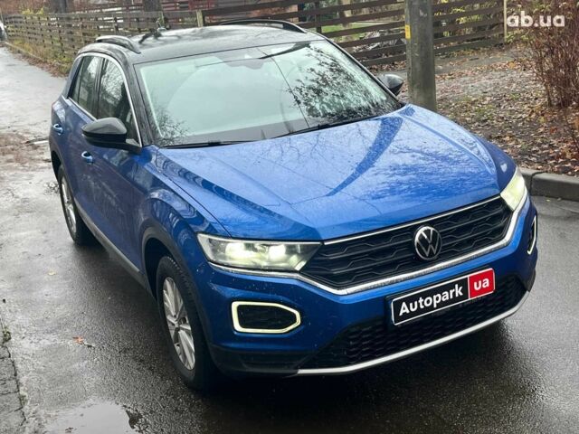 Синий Фольксваген Ти-Рок, объемом двигателя 1.5 л и пробегом 120 тыс. км за 21490 $, фото 2 на Automoto.ua