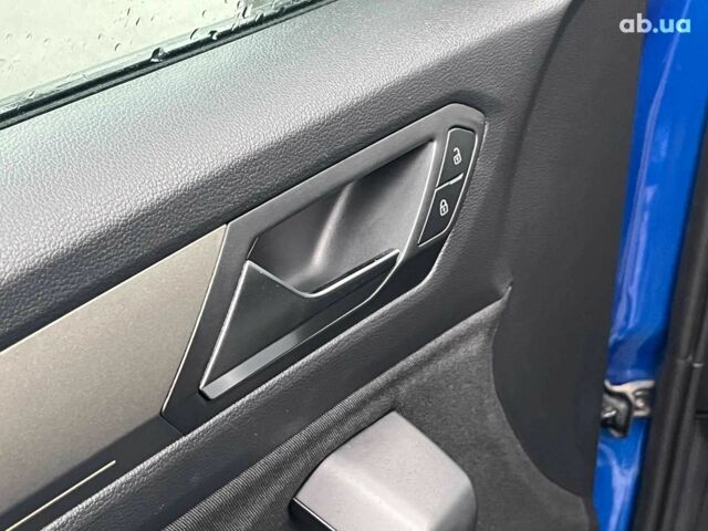 Синий Фольксваген Ти-Рок, объемом двигателя 1.5 л и пробегом 120 тыс. км за 21490 $, фото 35 на Automoto.ua