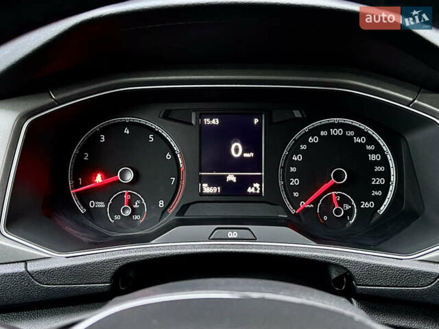 Синий Фольксваген Ти-Рок, объемом двигателя 1.5 л и пробегом 39 тыс. км за 23500 $, фото 13 на Automoto.ua