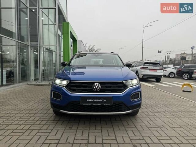 Синий Фольксваген Ти-Рок, объемом двигателя 1.5 л и пробегом 76 тыс. км за 23950 $, фото 11 на Automoto.ua