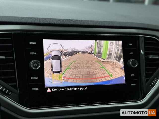 Синий Фольксваген Ти-Рок, объемом двигателя 1.5 л и пробегом 96 тыс. км за 23300 $, фото 29 на Automoto.ua