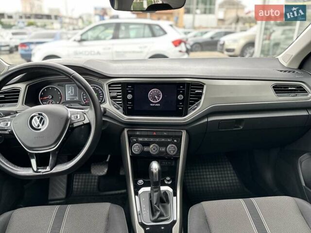 Синій Фольксваген Ті-Рок, об'ємом двигуна 1.5 л та пробігом 87 тис. км за 23990 $, фото 17 на Automoto.ua