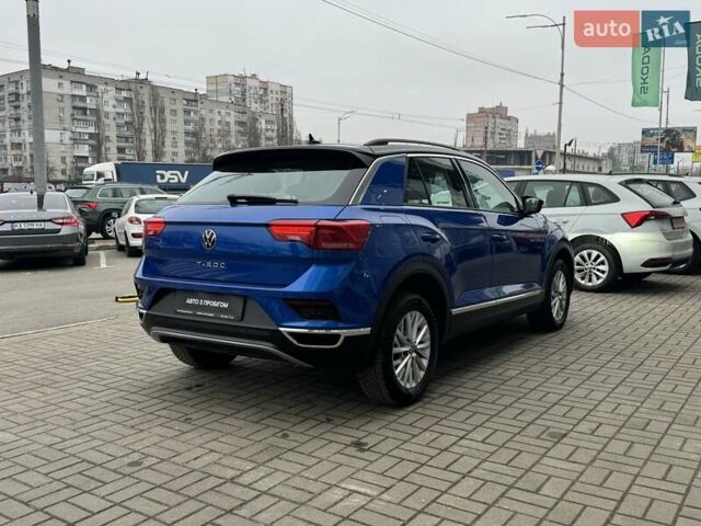 Синий Фольксваген Ти-Рок, объемом двигателя 1.5 л и пробегом 76 тыс. км за 23950 $, фото 5 на Automoto.ua