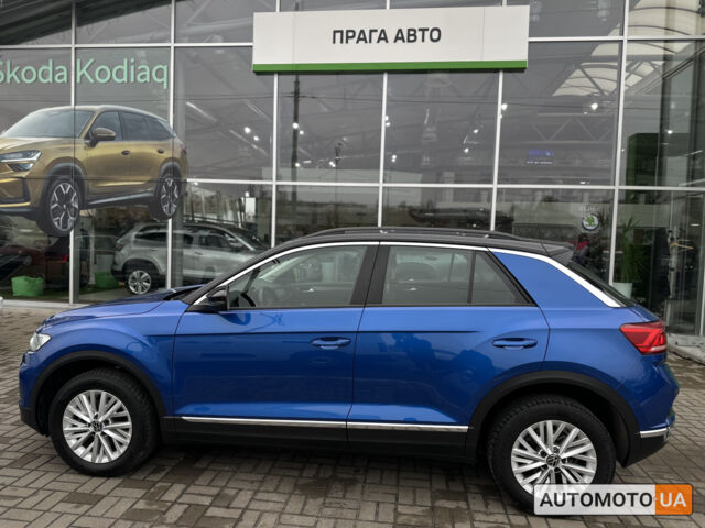 Синий Фольксваген Ти-Рок, объемом двигателя 1.5 л и пробегом 96 тыс. км за 23300 $, фото 2 на Automoto.ua