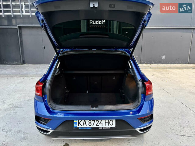 Синий Фольксваген Ти-Рок, объемом двигателя 1.5 л и пробегом 39 тыс. км за 23500 $, фото 34 на Automoto.ua