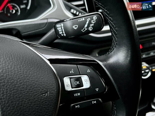 Синий Фольксваген Ти-Рок, объемом двигателя 1.5 л и пробегом 39 тыс. км за 23500 $, фото 15 на Automoto.ua